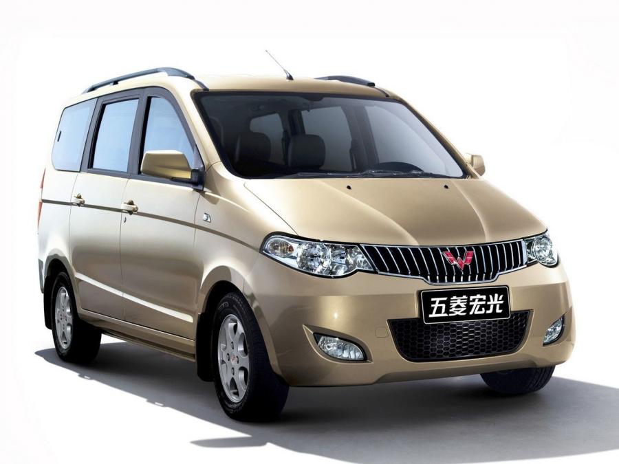  WuLing Hongguang (LZW6430/6431/6432) 2010 года  (фото 11 из 24)